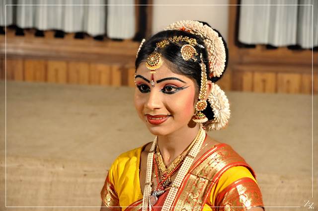 50953 Bharata Natyam 01-2014 (Zz) (Copier).jpg